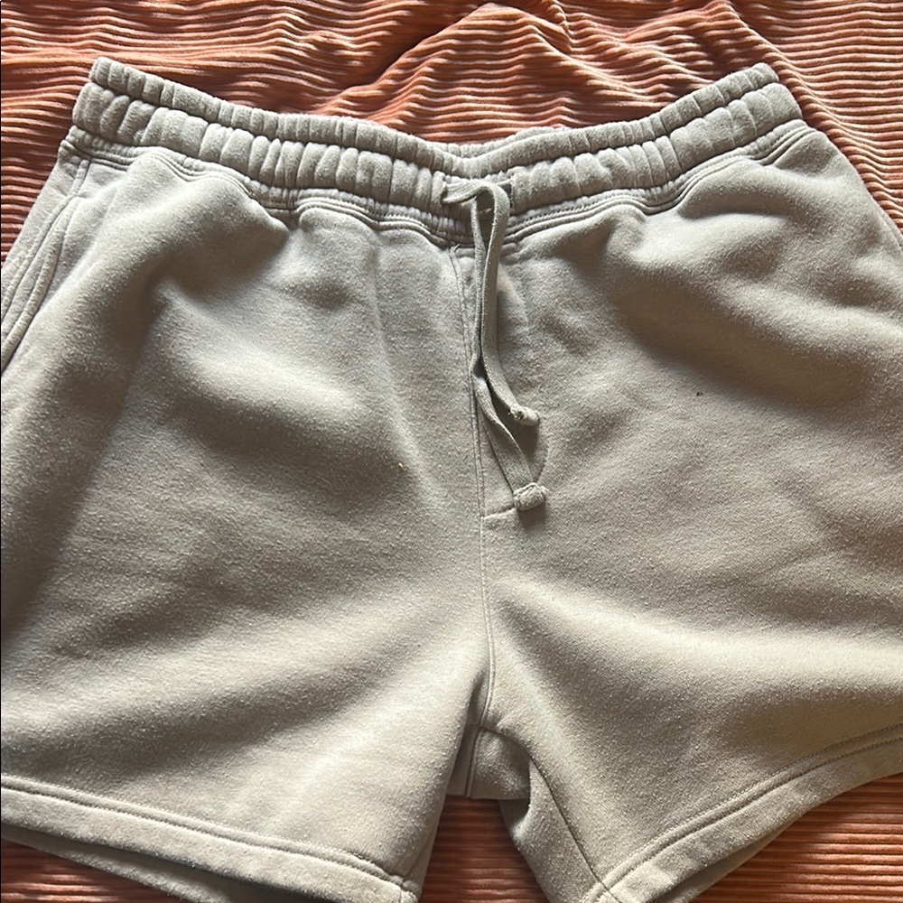 Men’s Casual Cream Shorts